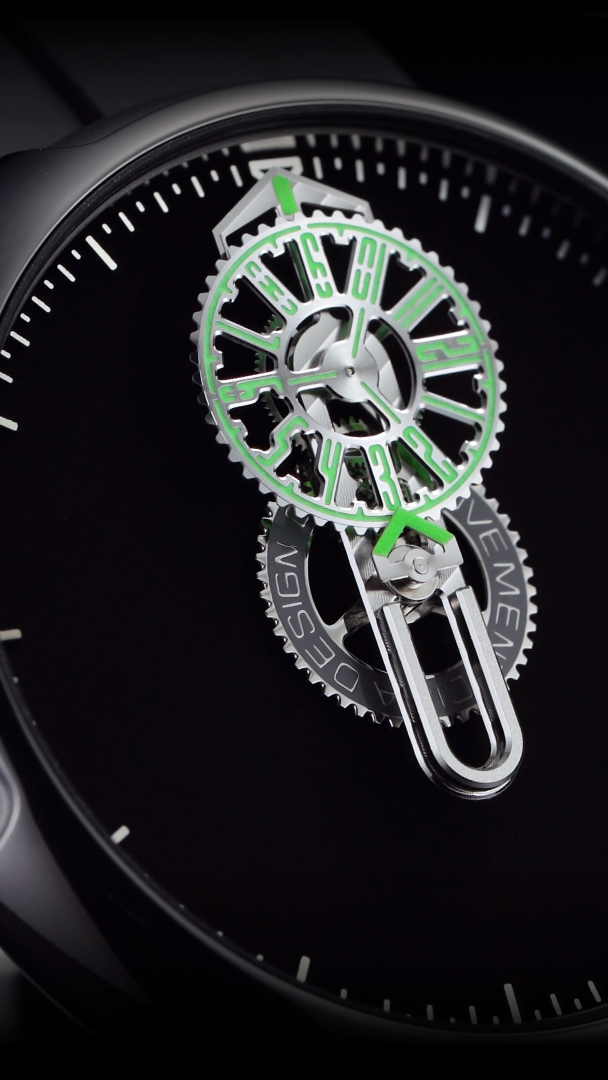 Translation missing: en.sections.video.load_video